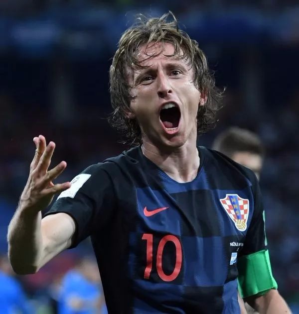 技嘉公布全新RTX 5090显卡：外观酷似煤气灶台！